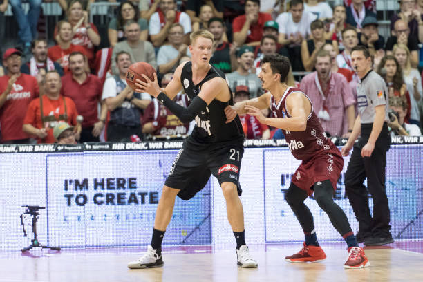 迷献上了一 迷献上了一