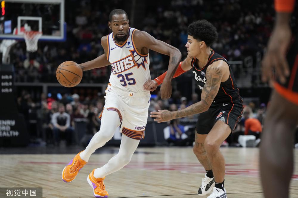 与球迷互动 与球迷互动